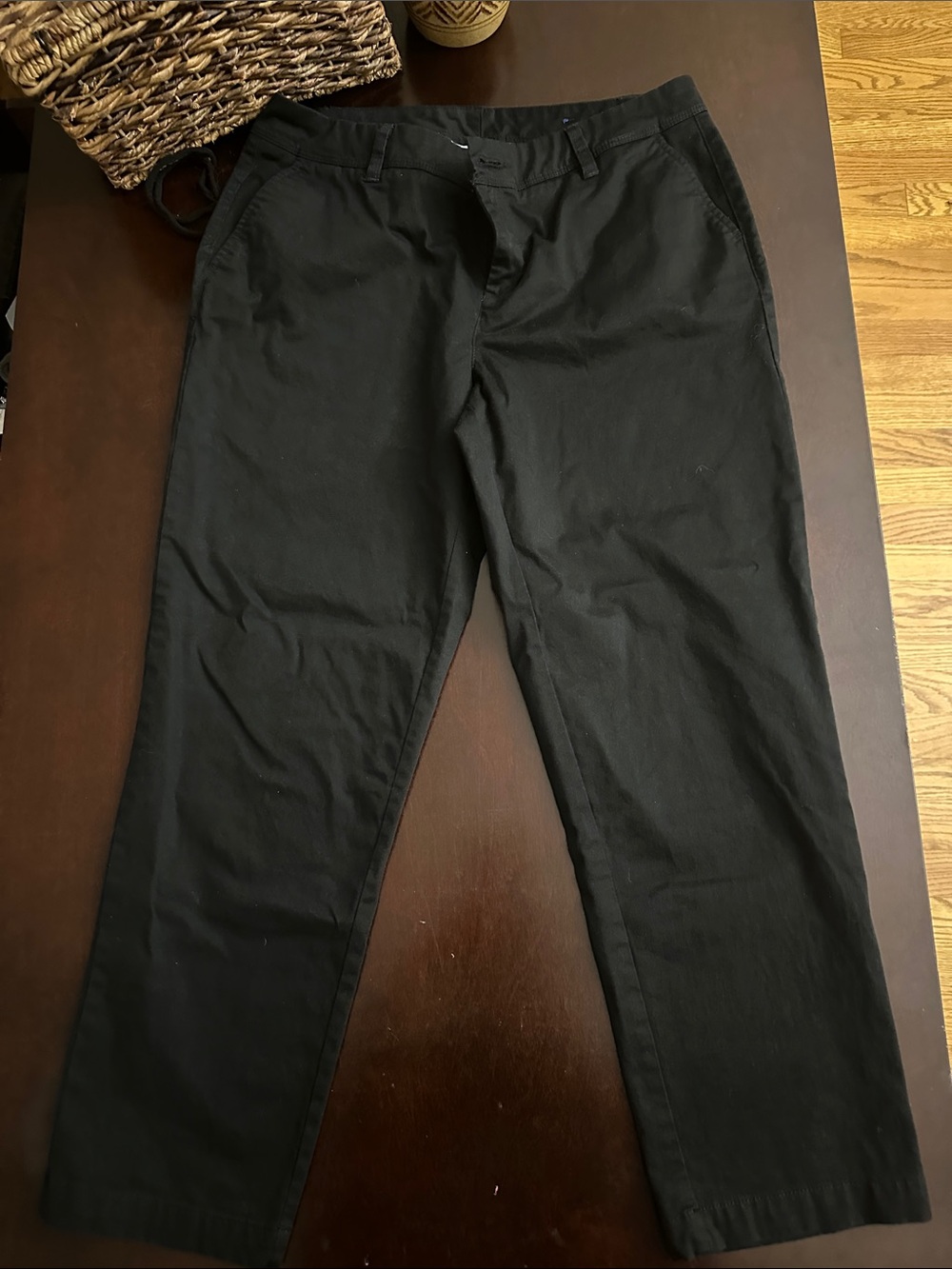 Le Tigre Black Women's Capri Pants